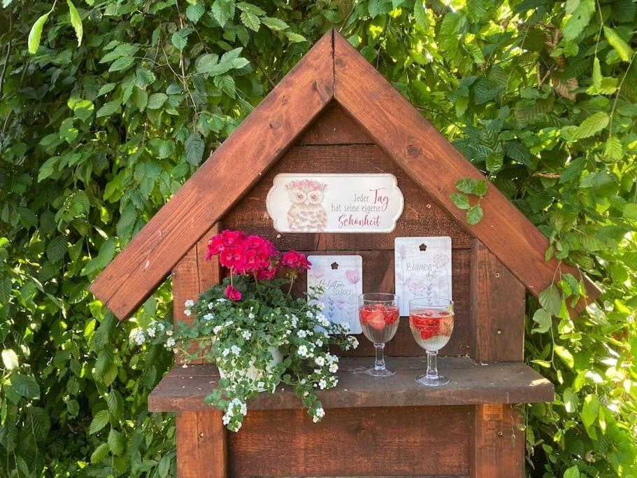 Helle Wohnung Mit Wintergarten - Nahe Ruhrgebiet Und Freizeitpark Movie Park Bottrop Bagian luar foto