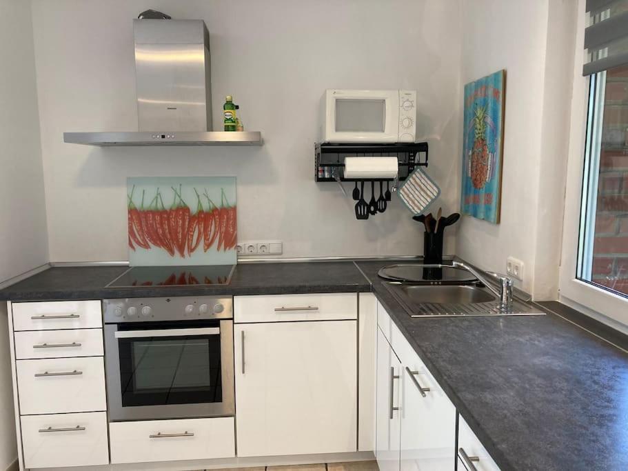 Helle Wohnung Mit Wintergarten - Nahe Ruhrgebiet Und Freizeitpark Movie Park Bottrop Bagian luar foto